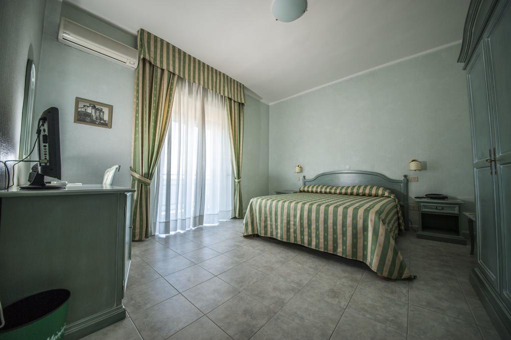 Hotel Murano Rossano Room photo